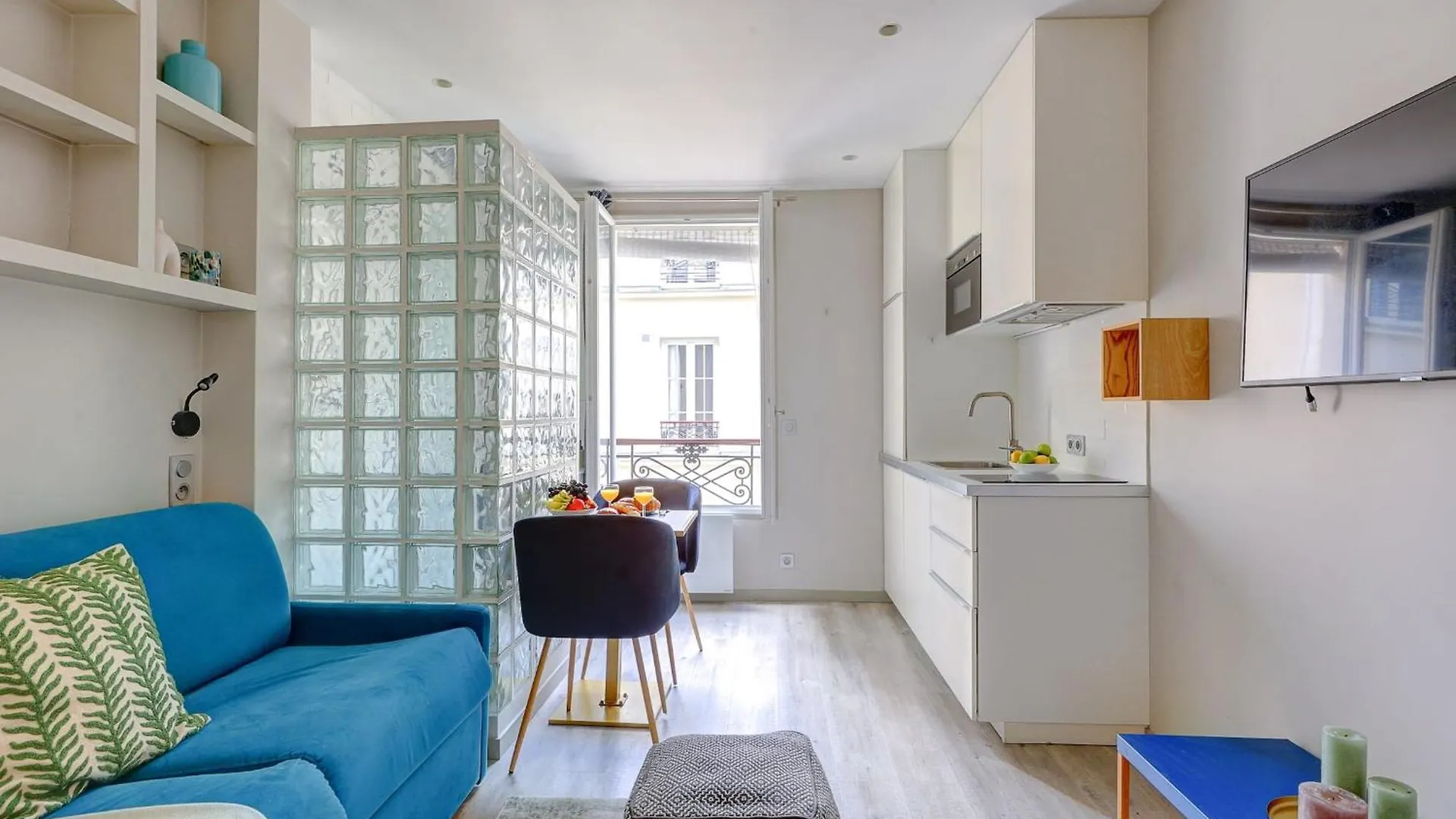 Eiffel Tower & 7th Arrondissement - Cityapartmentstay *
